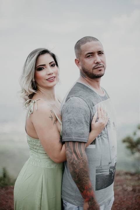 Ensaio casal da Debora e do Rafael no parque estadual serra do rola moça | Pin Fotografia -'