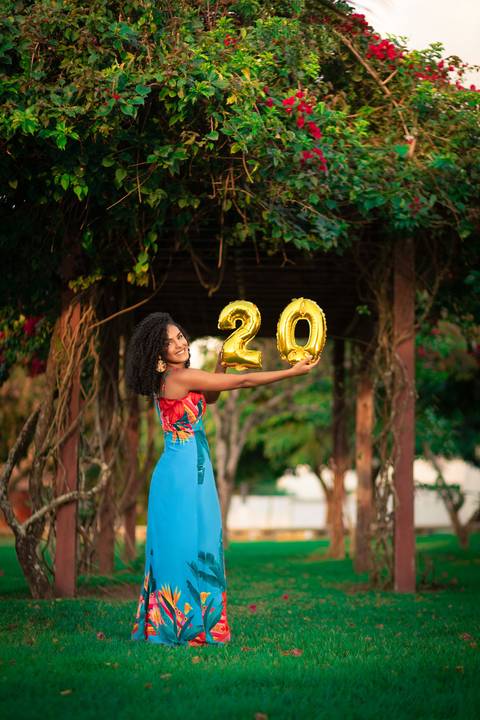 ENSAIO FEMININO EXTERNO - RITA DE CASSIA 20 ANOS'