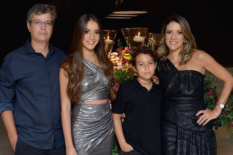 Júlia e sua família'