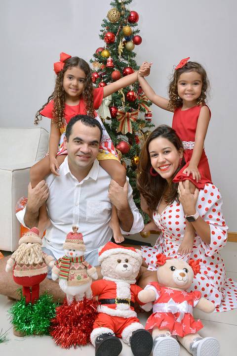 Sessão de fotos do Natal em família na casa'
