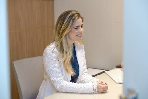 DRA ELISA AIRES MÉDICA ENDOCRINOLOGISTA TÍTULO DE ESPECIALISTA PELA SBEM
MESTRANDA UFBA it | INSTITUTO INTEGRADO ENDO E CIRURGIA'