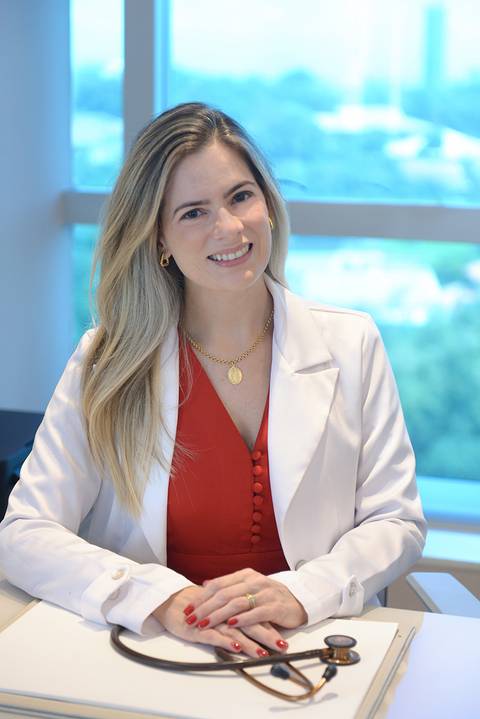 DRA ELISA AIRES MÉDICA ENDOCRINOLOGISTA TÍTULO DE ESPECIALISTA PELA SBEM
MESTRANDA UFBA it | INSTITUTO INTEGRADO ENDO E CIRURGIA'