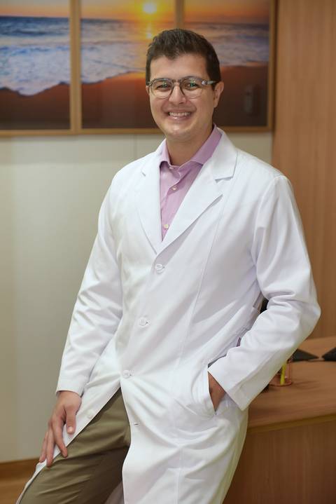 Dr Leonardo Novais - Mastologista (Mater Dei)'