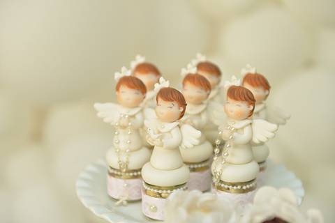 fotografia de doces em formato de anjo '