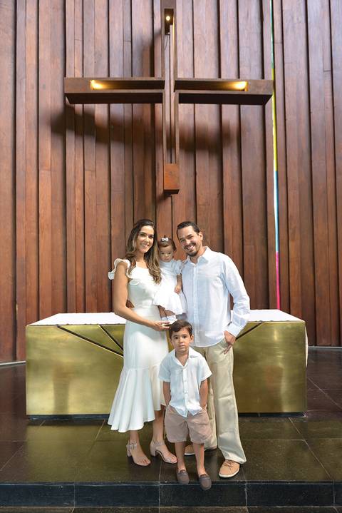 fotografia colorida no altar'