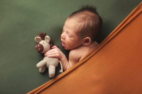 Fotografia de recém nascido (newborn) em Taubaté'