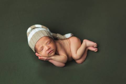 Fotografia de recém nascido (newborn) em Taubaté'