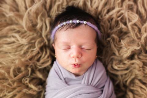 Fotografia de recém nascido (newborn) em Taubaté'