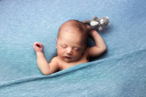 Fotografia de recém nascido (newborn) em Taubaté'