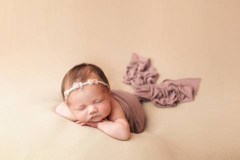 Fotografia de recém nascido (newborn) em Taubaté'