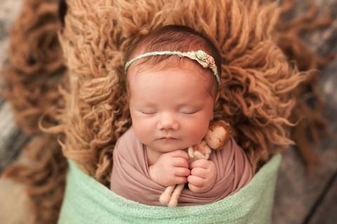 Fotografia de recém nascido (newborn) em Taubaté'