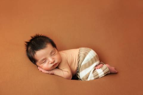 Fotografia de recém nascido (newborn) em Taubaté'