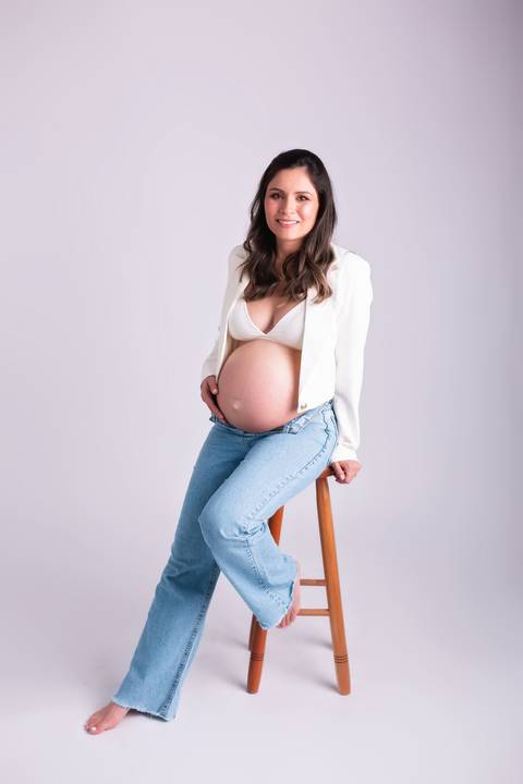 Fotografia de gestantes em estúdio e externa em Taubaté / SP'
