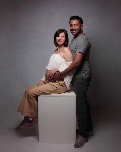 Fotografia de gestantes em estúdio e externa em Taubaté / SP'