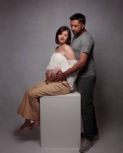 Fotografia de gestantes em estúdio e externa em Taubaté / SP'