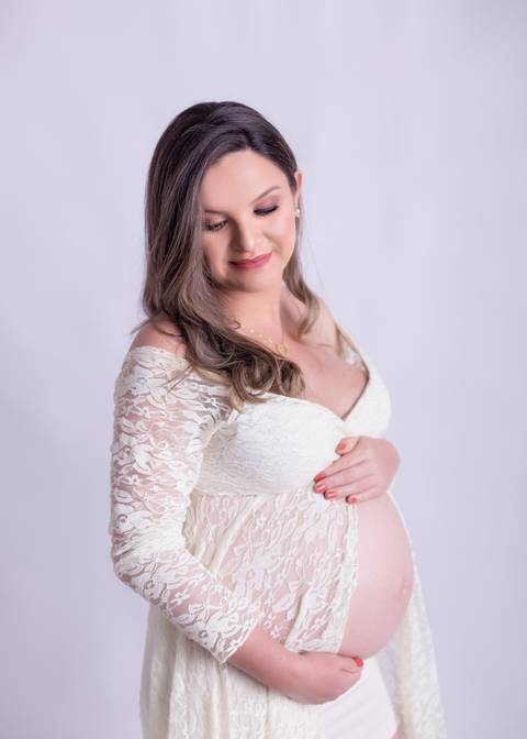 Fotografia de gestantes em estúdio e externa em Taubaté / SP'