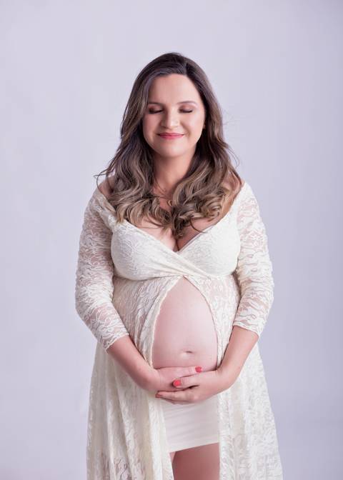 Fotografia de gestantes em estúdio e externa em Taubaté / SP'