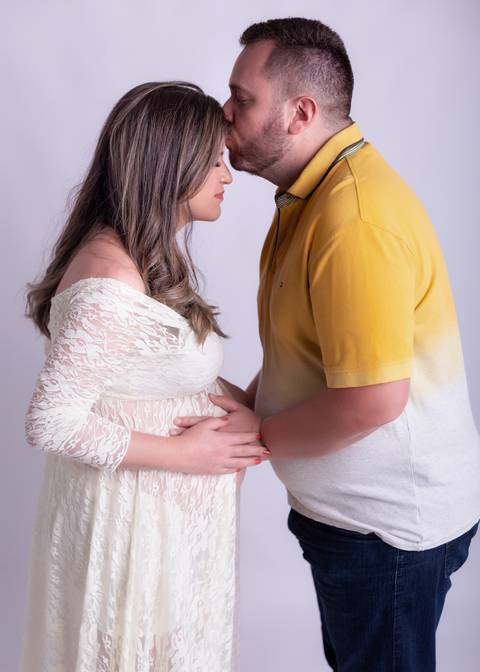 Fotografia de gestantes em estúdio e externa em Taubaté / SP'