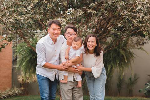 Fotografia de Família em estúdio ou externa em Taubaté/SP'