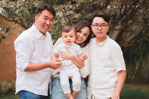 Fotografia de Família em estúdio ou externa em Taubaté/SP'