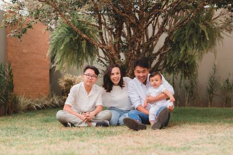 Fotografia de Família em estúdio ou externa em Taubaté/SP'