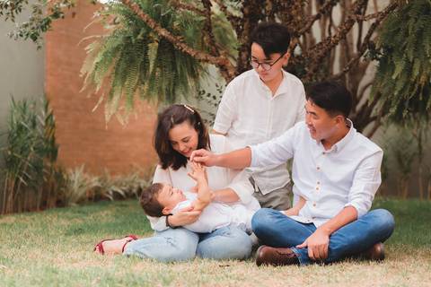 Fotografia de Família em estúdio ou externa em Taubaté/SP'