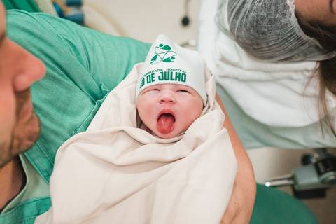 fotografia infantil gestante parto cesariana criança newborn hospital taubaté 10 de julho pinda maternidade centro cirurgico'