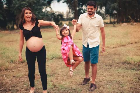 Sessão de fotos de gestante externa | Fotografia de Gestante | Taubaté/SP | Corujice Fotografia'