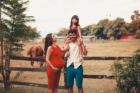 Sessão de fotos de gestante externa | Fotografia de Gestante | Taubaté/SP | Corujice Fotografia'