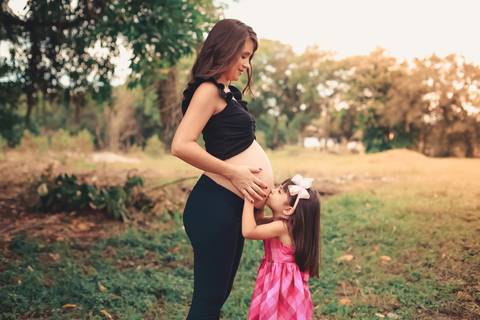 Sessão de fotos de gestante externa | Fotografia de Gestante | Taubaté/SP | Corujice Fotografia'