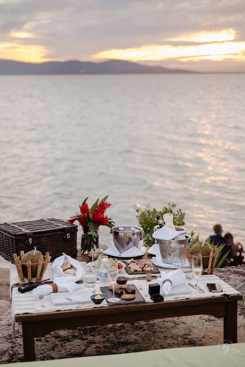 fotografia de noivado na ponta dos Ganchos Resort, em Governador Celso Ramos'