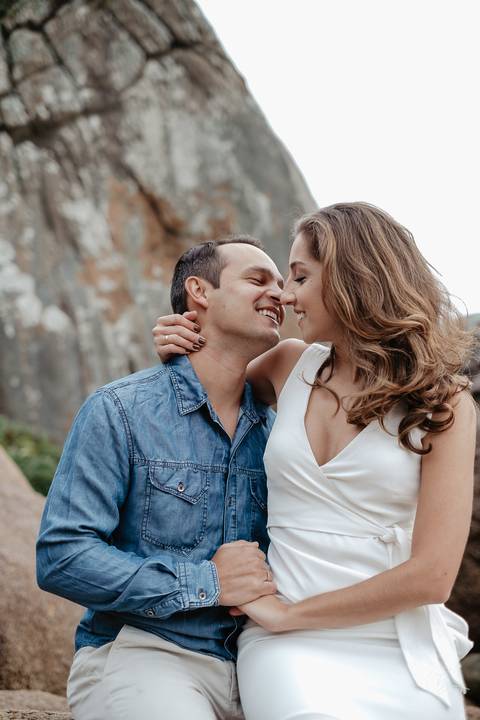 ensaio pré-casamento no amanhecer, na praia e trilha do Gravatá em Florianópolis. Por Thiago Braga '