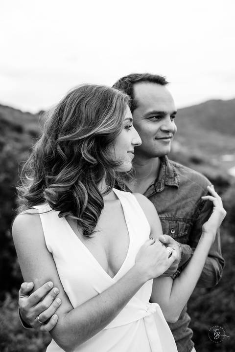 ensaio pré-casamento no amanhecer, na praia e trilha do Gravatá em Florianópolis. Por Thiago Braga '