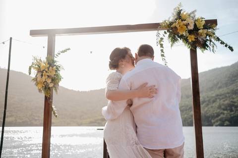 casamento simples, elegante e lindo, no moçamba eventos, em redor das montanhas e da lagoa da conceição em '