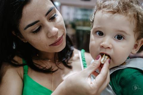 fotografia de primeiro aniversário. Fotografia documental de família. Thiago Braga Fotos'