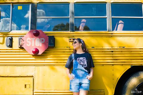 Ensaio de 15 anos com carro antigo fotógrafa Luana Porto'