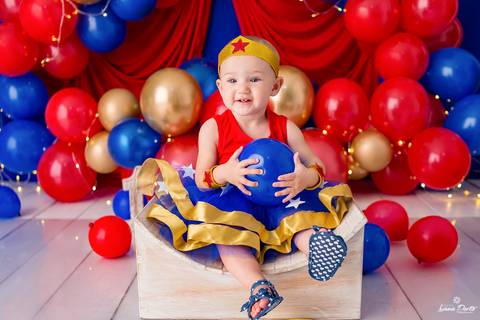 Smash the cake mulher Maravilha'