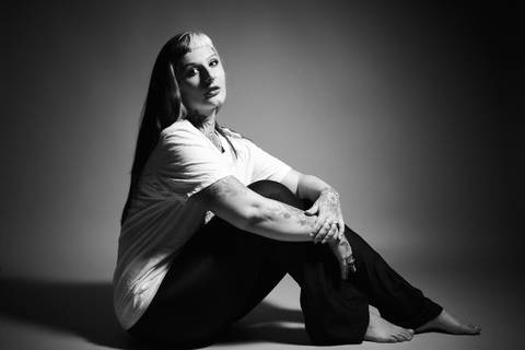 Ensaio-feminino-noir-preto-e-branco-estilo-beleza-fashion-estudio-studio'