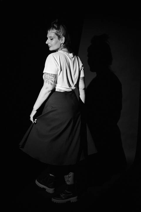 Ensaio-feminino-noir-preto-e-branco-estilo-beleza-fashion-estudio-studio'