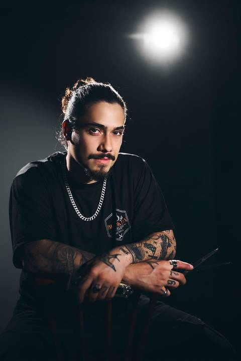 ensaio-fotografico-posicionamento-imagem-business-estudio-masculino-empresa'