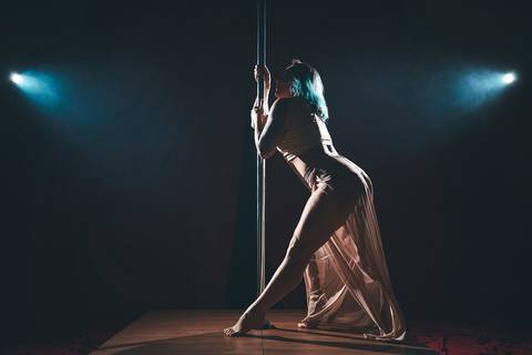 ensaio-fotografico-pole-dance-danca-apresentacao-artistico-conceito-palco-instrutora-dancarina-bauru-sao-paulo'