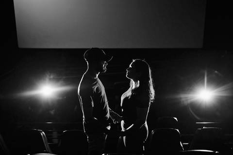 ensaio-fotografico-prewedding-casal-cinema-fotos-artisticas-pipoca-romantica-'