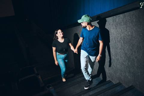 ensaio-fotografico-prewedding-casal-cinema-fotos-artisticas-pipoca-romantica-'