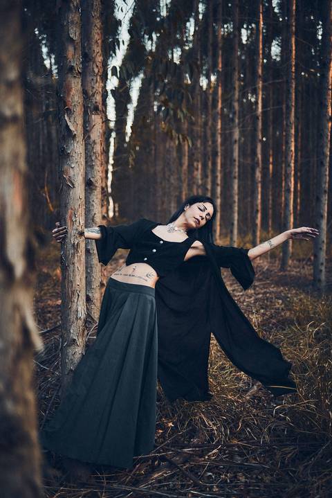 ensaio-fotografico-cemiterio-dia-das-bruxas-halloween-bruxa-ritual-bosque-natureza-bauru-sao-paulo-brazil-brasil-conceitual-conceito-artistico-autoral-fotografia'