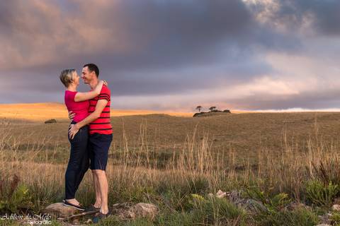 Ensaio Pre Wedding em Cambará do Sul, noivos no canion fortaleza namorando.'