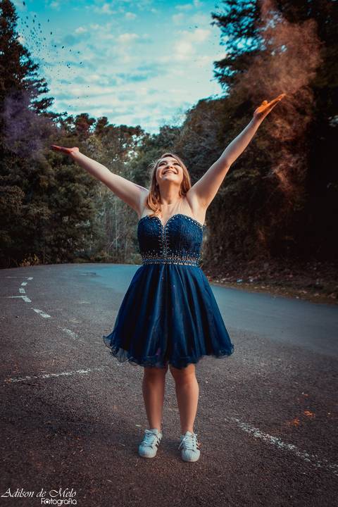 Ensaio de 15 anos em Gramado/RS fumaça colorida califórnia clicado pelo fotógrafo Adilson de Melo'