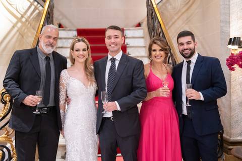 Casamento
Julieta de Serpa
Tabasco Produções'