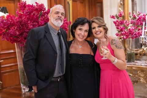 Casamento
Julieta de Serpa
Tabasco Produções'