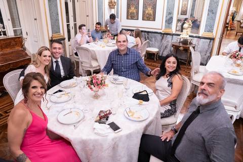 Casamento
Julieta de Serpa
Tabasco Produções'