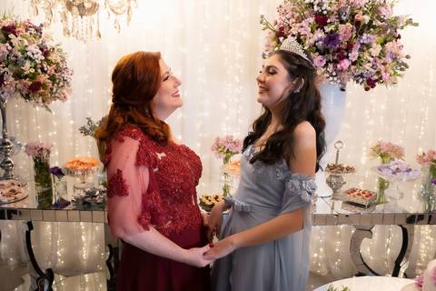 Fotografia Debutante
Tabasco Produções
Village Vip´s'